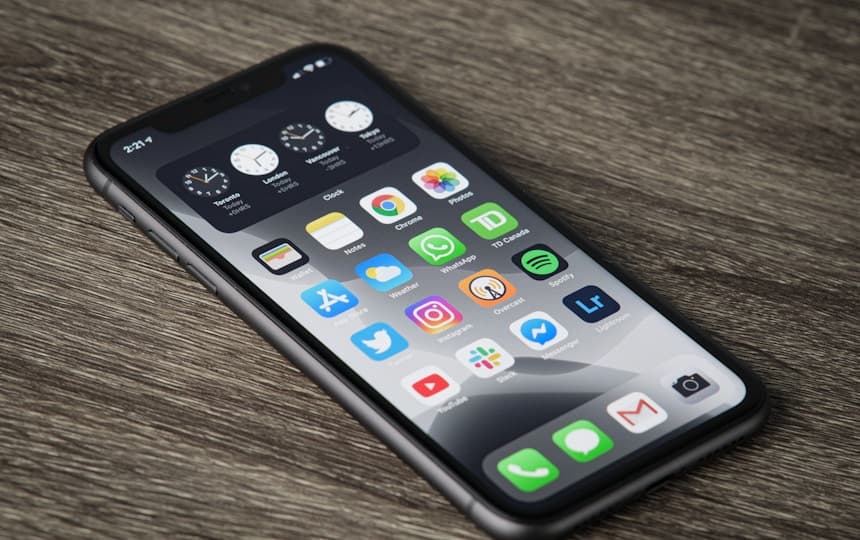 Nabilla réagit aux accusations de drop shipping